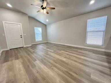 Main picture of 2713 Trenton Ave