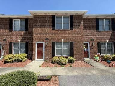 Main picture of 1731 Blakewood Ct
