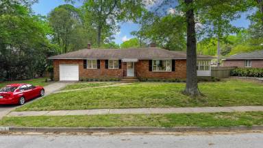 Main picture of 1831 Banning Rd