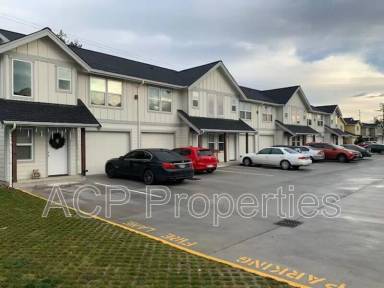 Main picture of 1907 N Prairie Ln