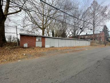 Main picture of 554 S 15th St