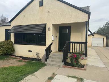 Main picture of 12 Western Dr