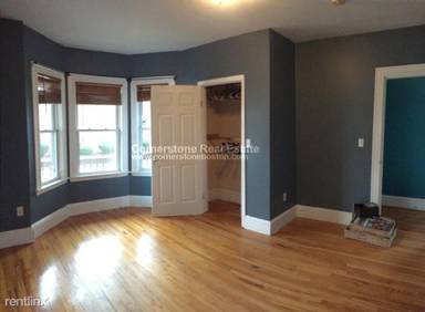 Main picture of 411 Medford St