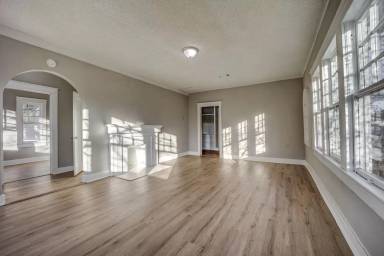 Main picture of 604 N 34th St