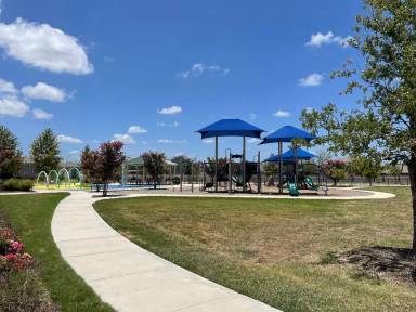 Main picture of 11023 Chatham Ct