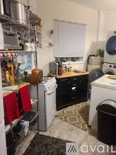 Main picture of 438 Jamaica Dr