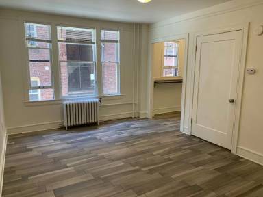 Main picture of 420 Vine St