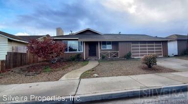 Main picture of 1390 Yale Pl