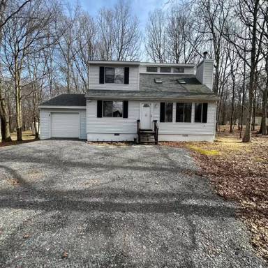 Main picture of 68 Byron Ln