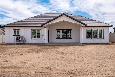 Main picture of 711 L St SW