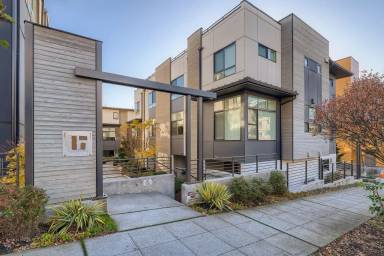 Main picture of 728 3rd Ave N