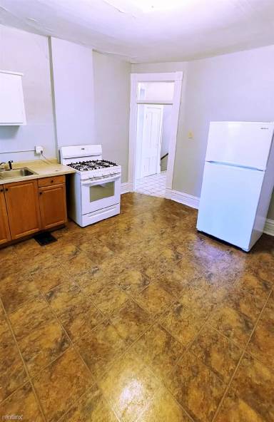 Main picture of 27 E Duncan St