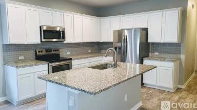 Main picture of 425 Galway Bay Ln