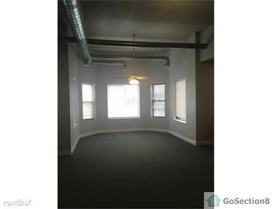Main picture of 6901-17 S Paxton Ave & 2211-17 E 69th St Apartments