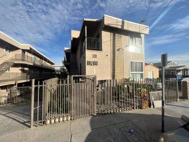 Main picture of 10206 S Inglewood Ave