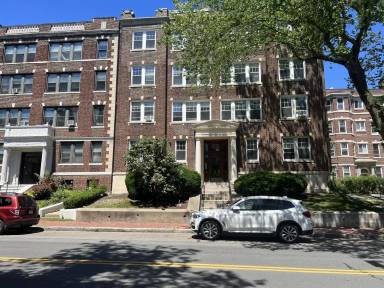 Main picture of 333 Harvard St