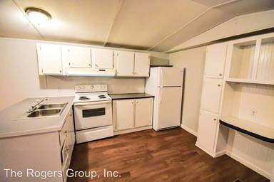 Main picture of 17 Maple Dr