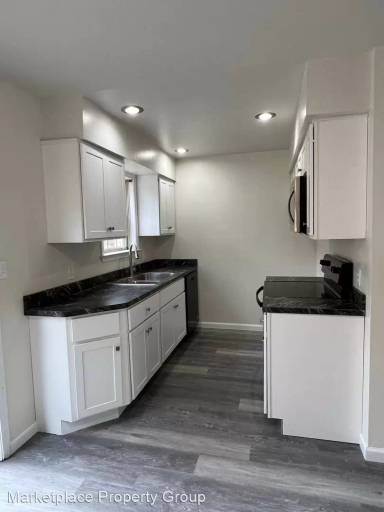 Main picture of 310 Old Forge Dr