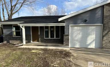Main picture of 2295 Manley Dr