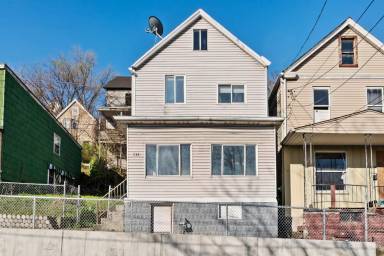 Main picture of 723 Fruit Way