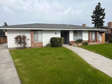 Main picture of 4712 Summertree Ln