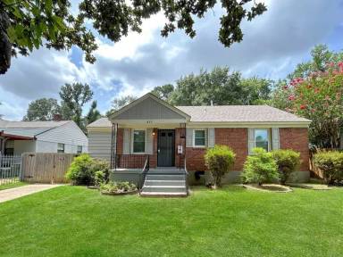 Main picture of 835 Margo Ln