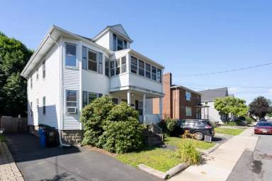 Main picture of 27 Grant Ave