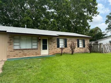Main picture of 1124 Shirley Ln
