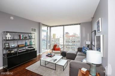 Main picture of Burnham Pointe