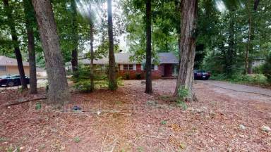 Main picture of 3838 S Pine St