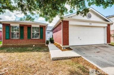 Main picture of 2448 Breanna Way