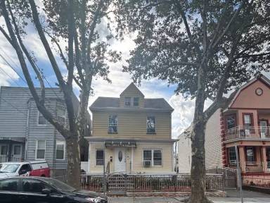 Main picture of 23 Williams Ave