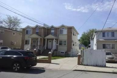Main picture of 13414 135th Ave
