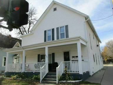 Main picture of 622 N 3rd St