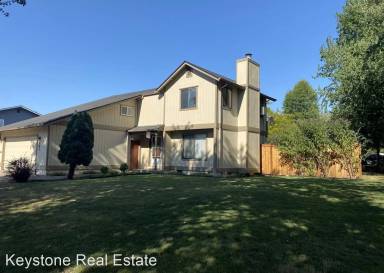 Main picture of 305 74th St