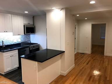 Main picture of 7 Perry St