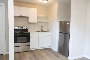 Main picture of 133 W Ridgewood Ave