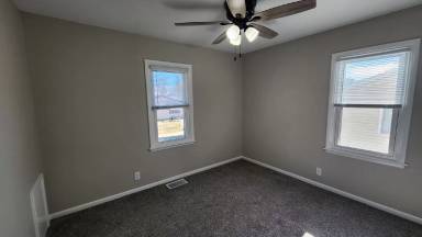Main picture of 608 E 12th Street Pl N