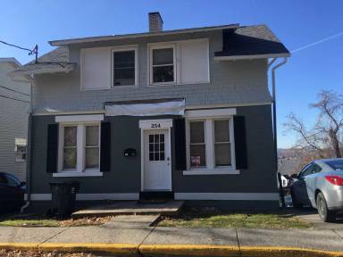 Main picture of 254 Fife St