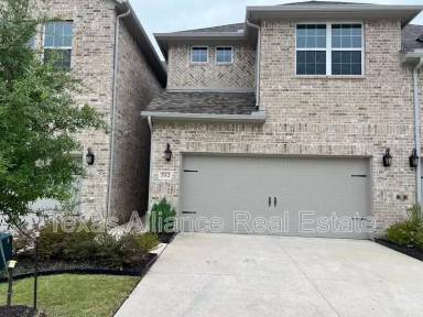 Main picture of 552 Hutchinson Ln