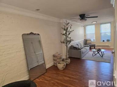 Main picture of 68 O St NW