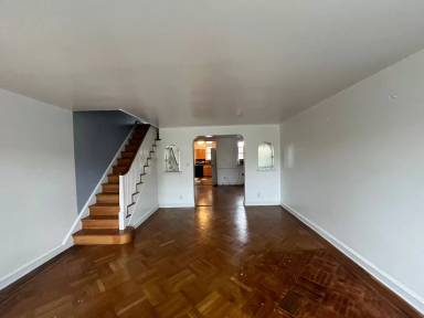 Main picture of 3140 Longshore Ave