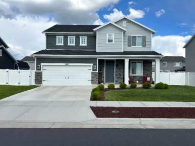 Main picture of 3621 S Water Lilly Ln