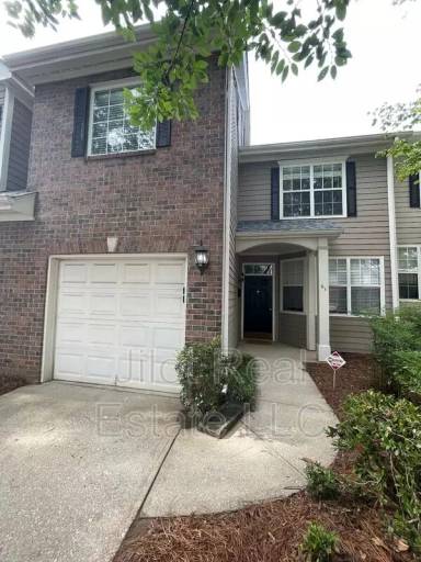 Main picture of 61 Fulton St SE