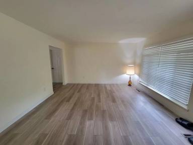 Main picture of 10105 114th St SW