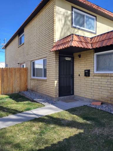 Main picture of 3410 Woodside Dr