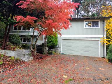 Main picture of 9300 SE 68th St
