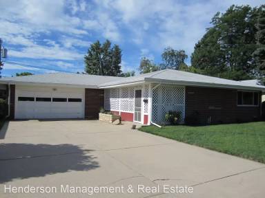 Main picture of 2622 Cedar Dr