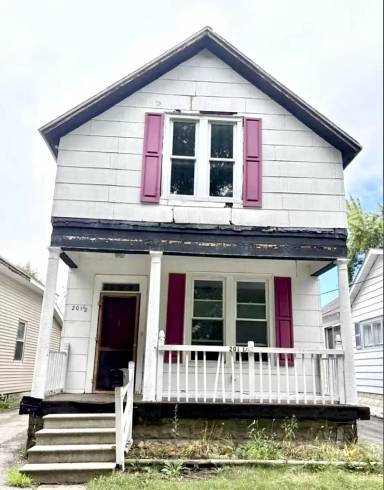 Main picture of 201 N Warner St
