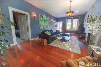 Main picture of 405 N Cloverdale Blvd
